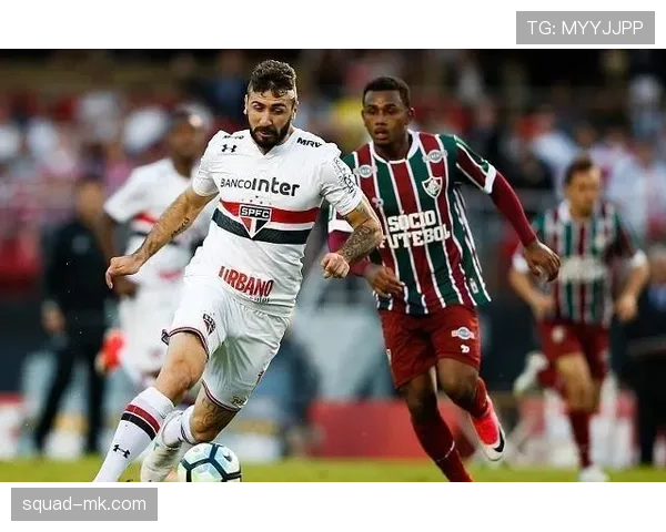 奥布拉克指挥防线稳健表现引关注，球队防守效率显著提升